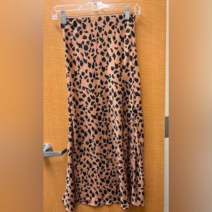 URBAN OUTFITTERS MIDI SKIRT.